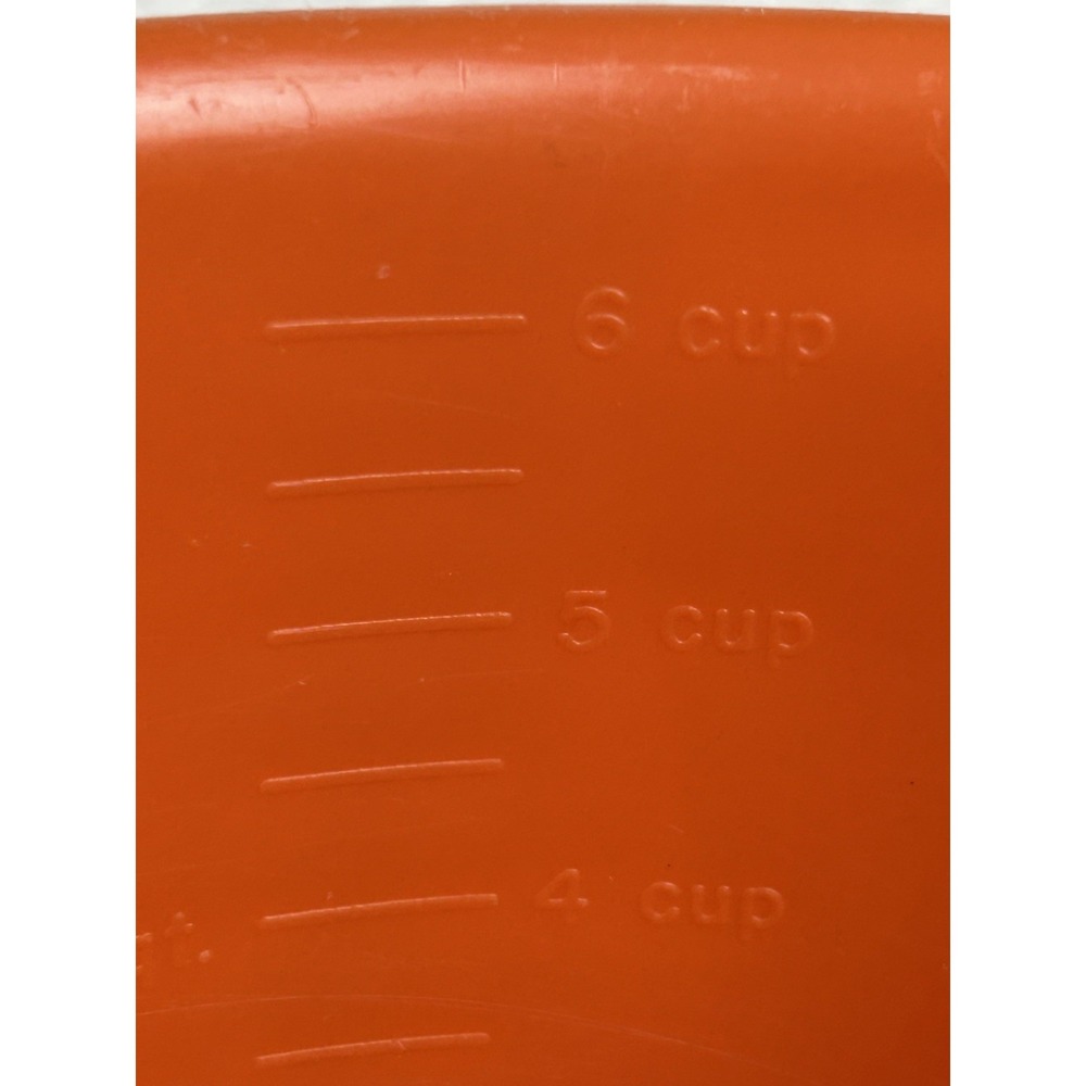 Vtg Rubbermaid Orange Batter Bowl Measuring 1.5 Qt 6 Cup Grip-N-Mix 2661 USA - Picture 4 of 14